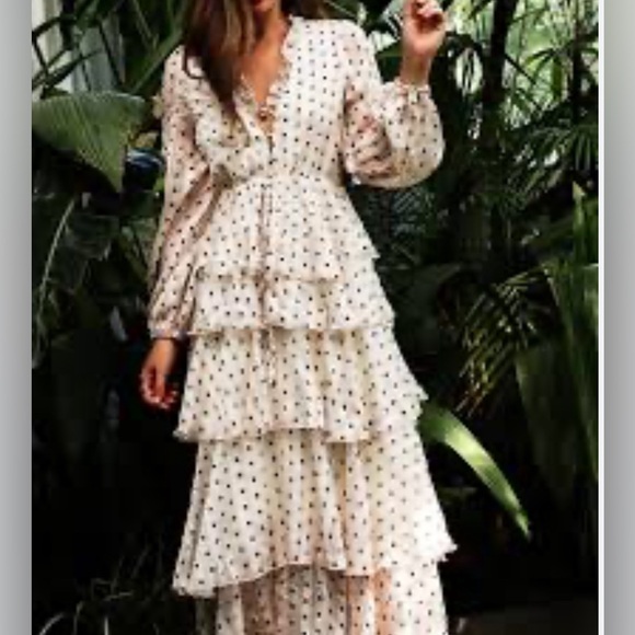 Phardi Maxi Dress - Picture 3 of 12